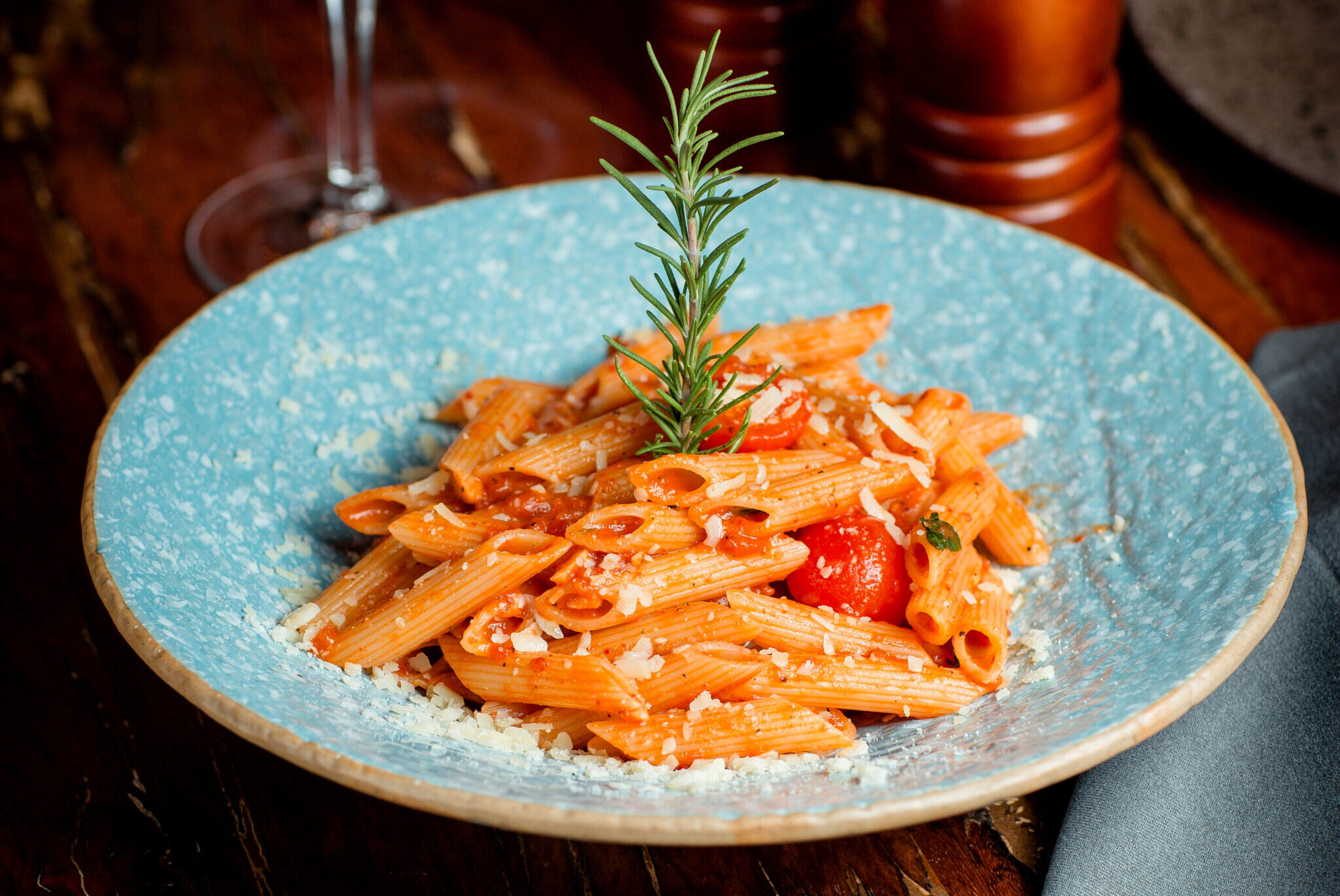 Penne all’Arrabbiata – a spicy and vibrant Italian pasta dish with a rich pomodoro sauce, garlic, and chili, a flavorful vegan option from Sicily Restaurant’s à la carte menu.